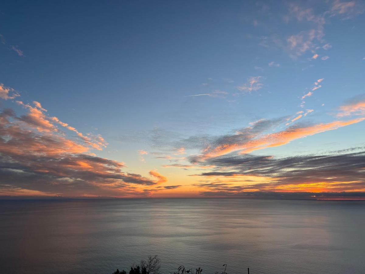 Ca Di Dome Appartamento Vista Mare San Bernardino Luaran gambar