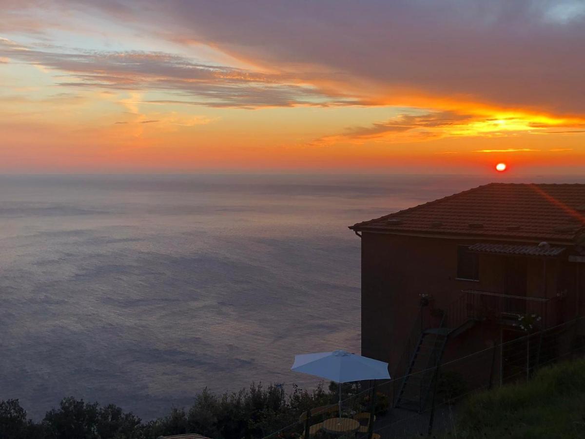 Ca Di Dome Appartamento Vista Mare San Bernardino Luaran gambar